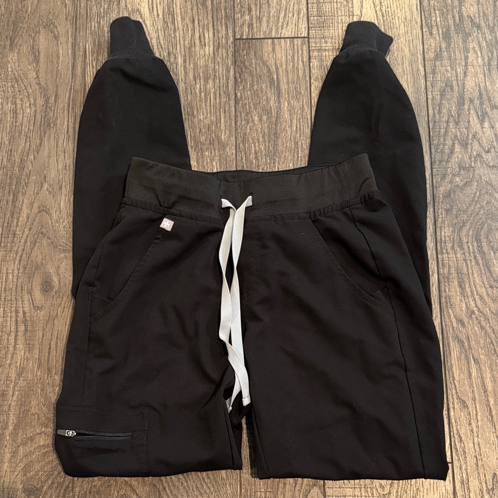 Figs Black Jogger scrubs